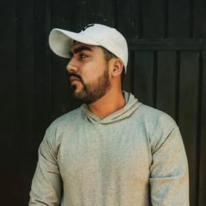 @elarquifit